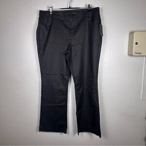 Canyon Retreat Women's Black Bootcut
Pockets Pants Plus Size 22W